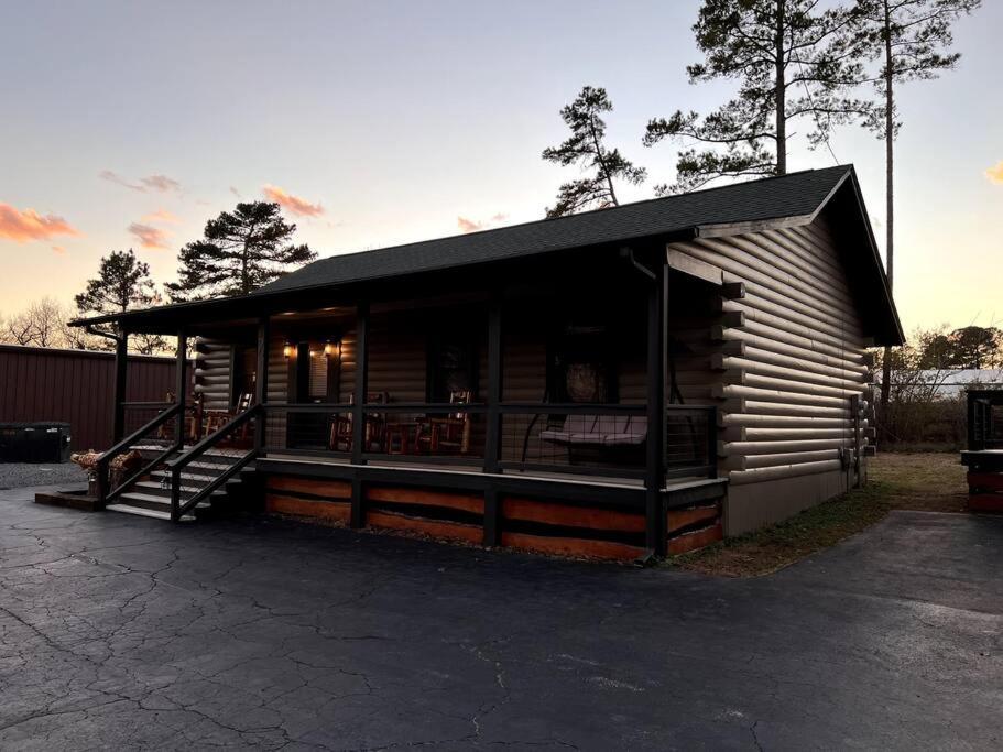 Morning Star The Horse Cabin At Natural State Cabins מראה חיצוני תמונה
